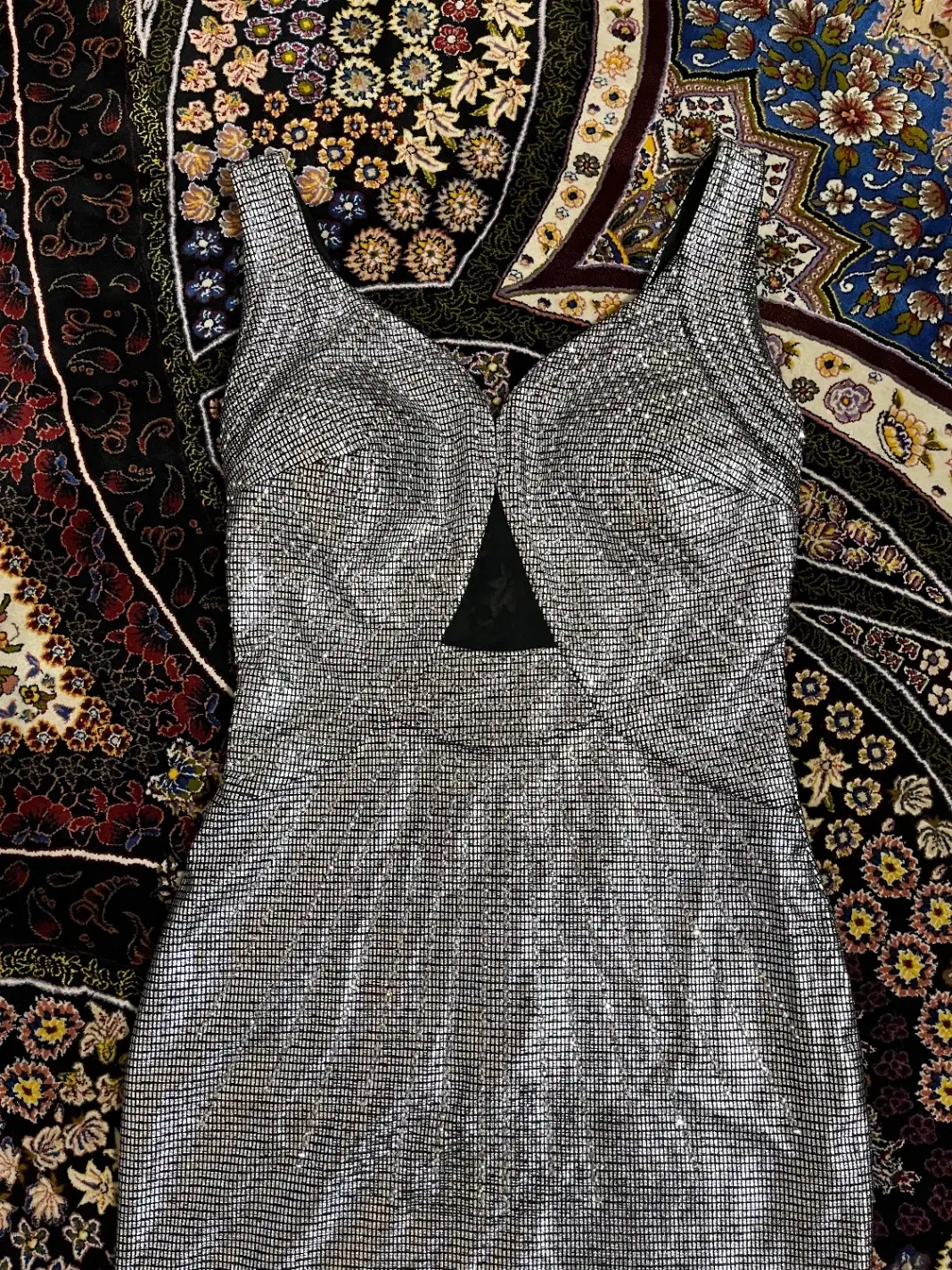 پیراهن مجلسی|لباس|تهران, تختی|دیوار