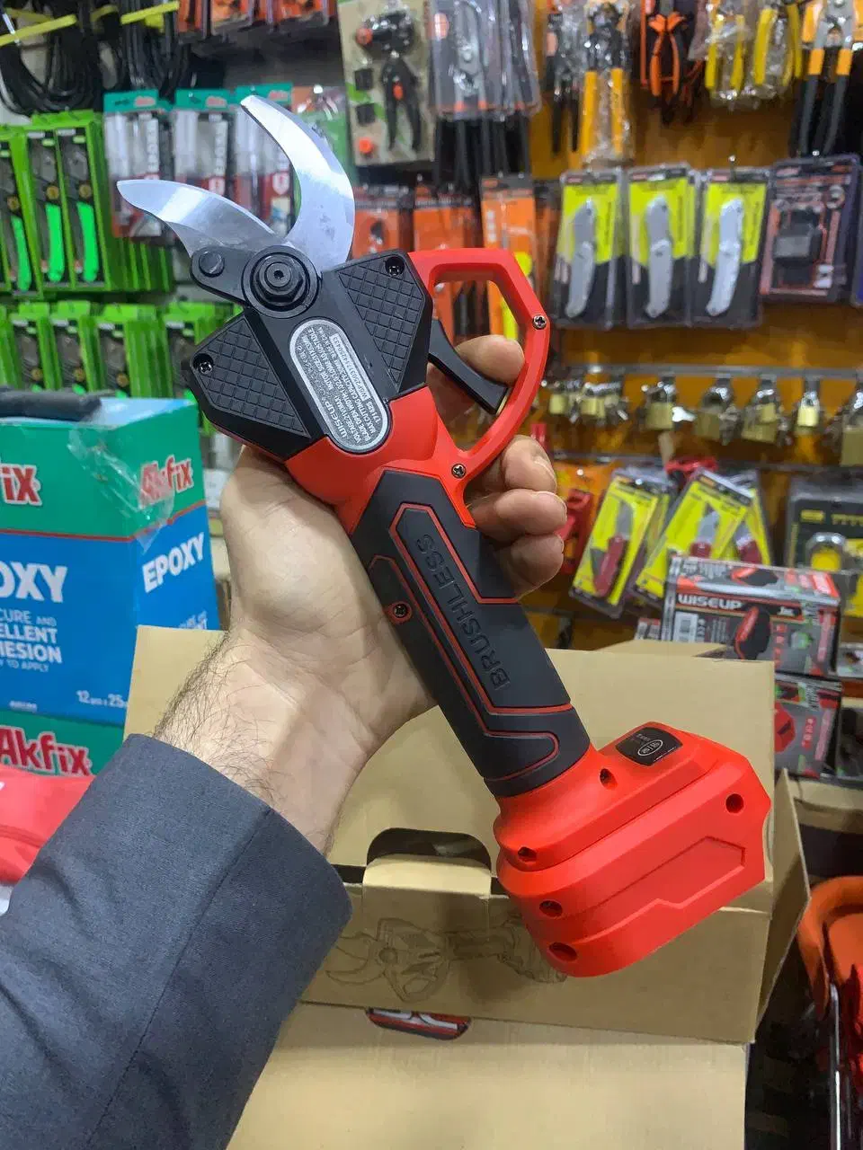 قیچی شارژی wiseup|ماشینآلات صنعتی|اشنویه, |دیوار