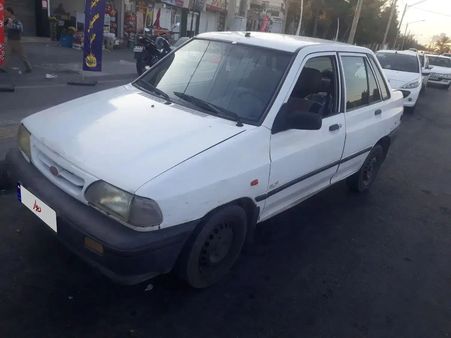 پراید سفید مدل۸۸|خودرو سواری و وانت|شیراز, شهرک رضوان|دیوار