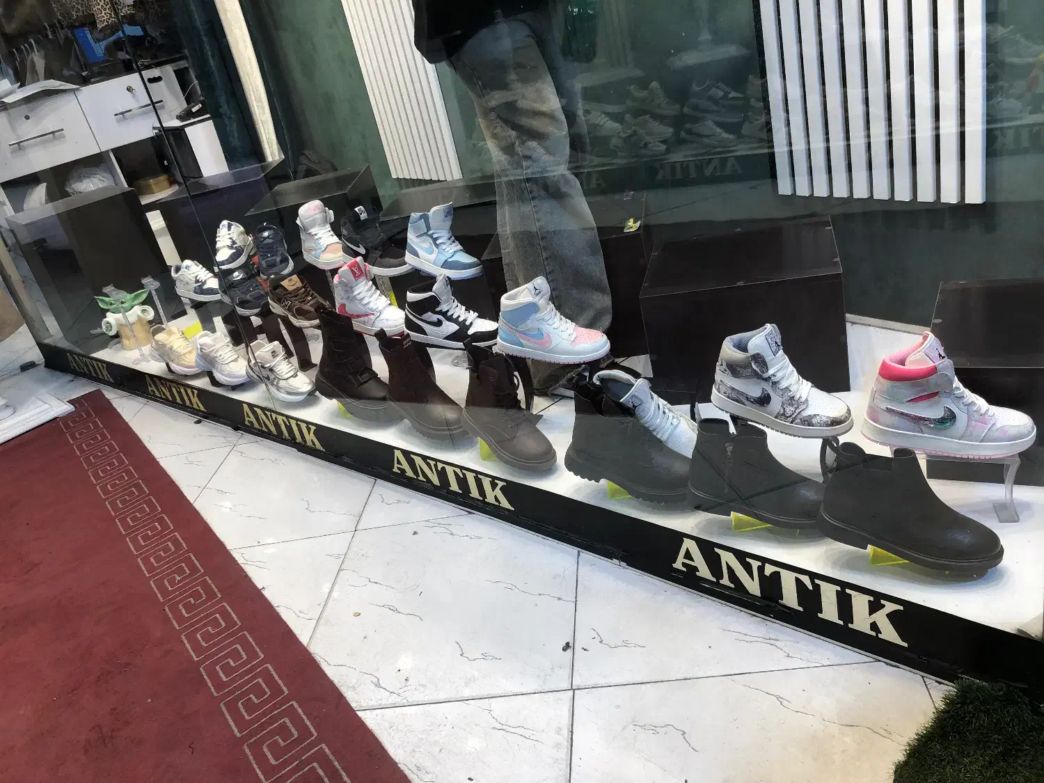 غرفه کیف و کفش|اجارهٔ مغازه و غرفه|تهران, افسریه شمالی|دیوار