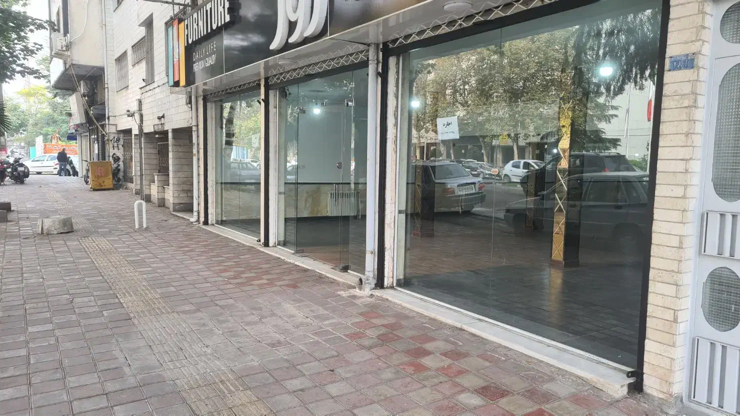 مغازه ۱۶۰ متری واقع در شهید انصاری|اجارهٔ مغازه و غرفه|رشت, شالکو|دیوار