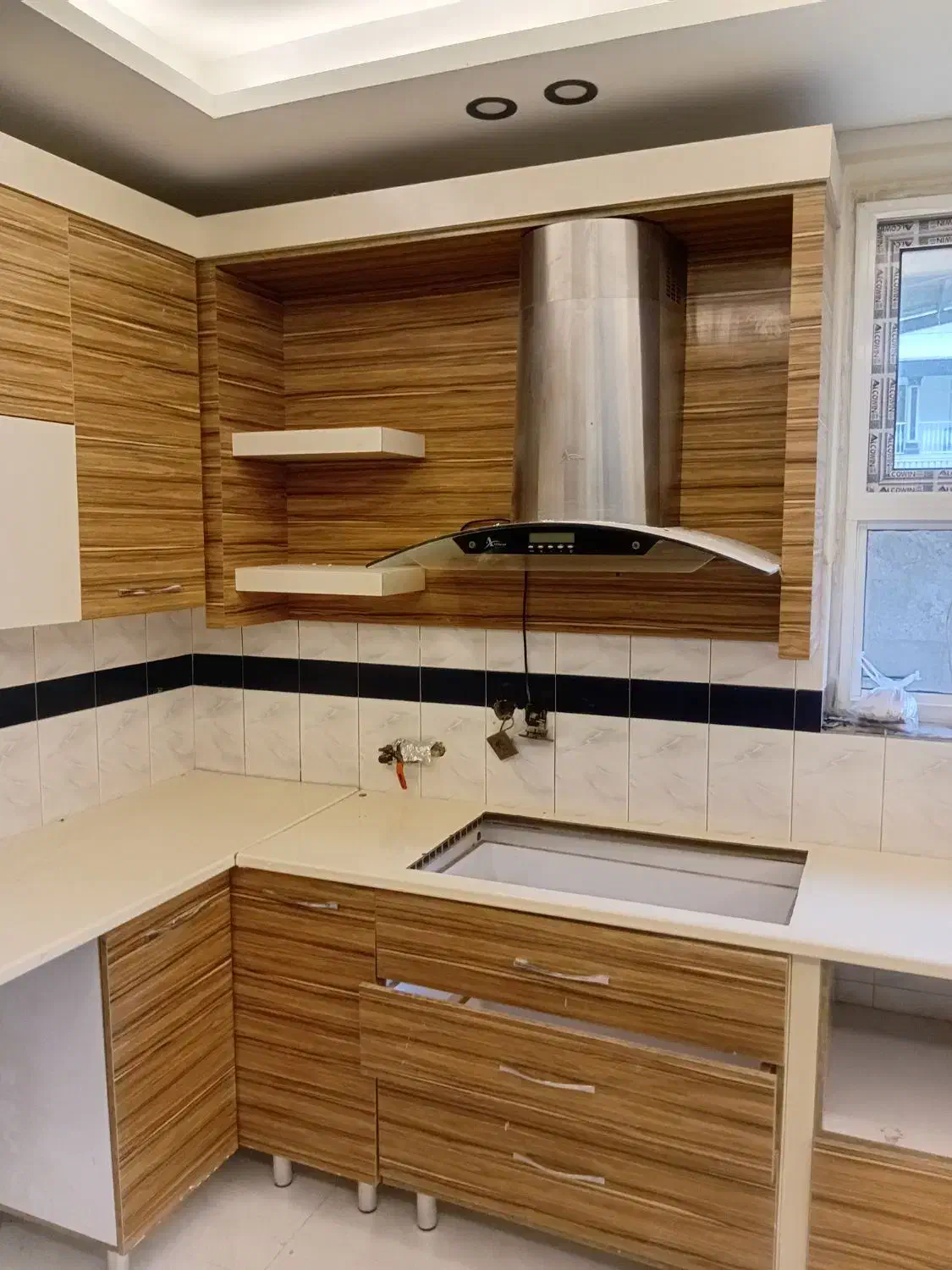 فروش ۸متر کابینت هایگلاس با هود و سینک|جاکفشی، کمد، دراور|تنکابن, |دیوار