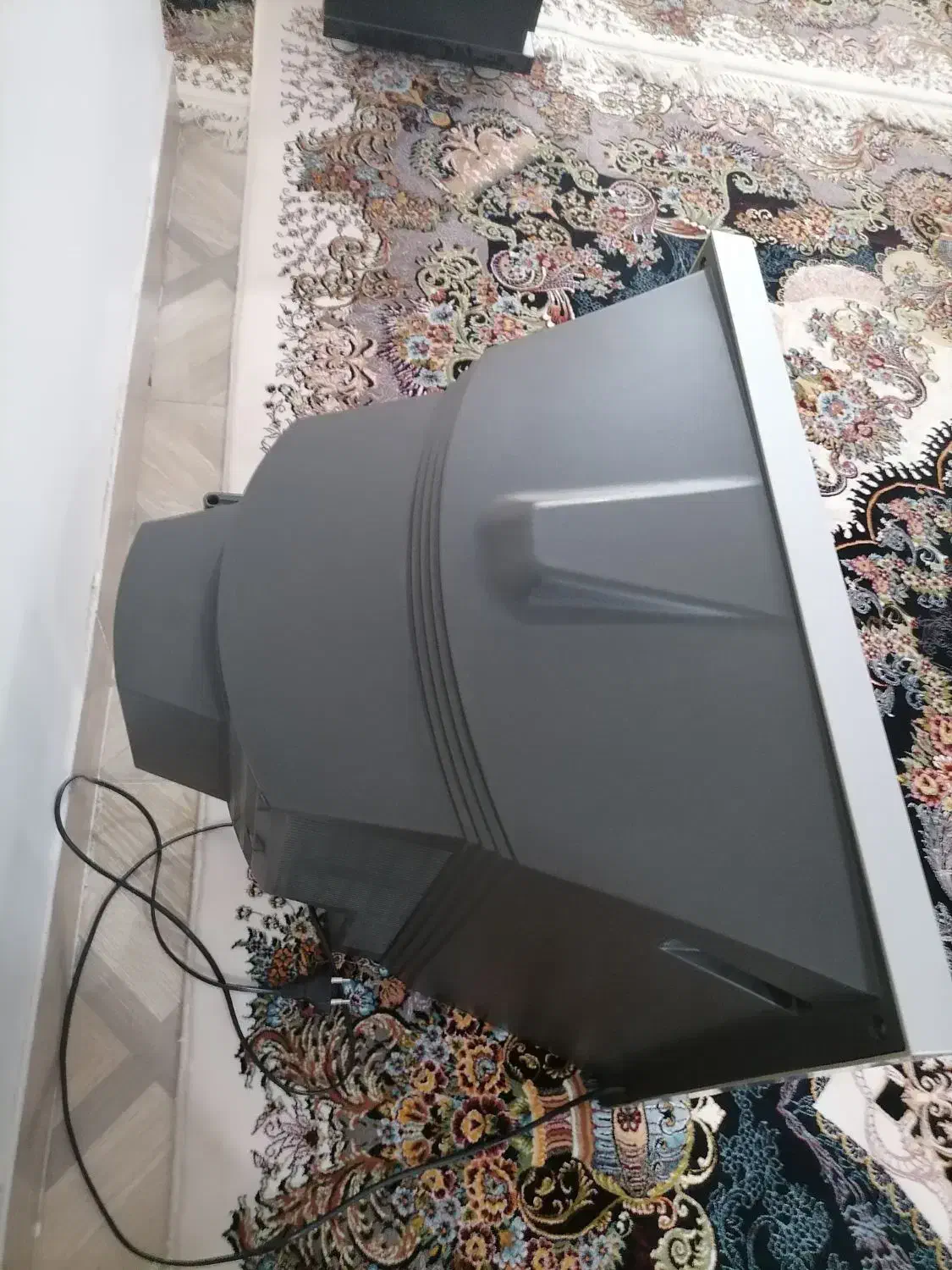 تلویزیون 21 اینچ LG با دیجیتال و زیر تلویزیون|تلویزیون و پروژکتور|پاکدشت, پاکدشت (مامازند)|دیوار