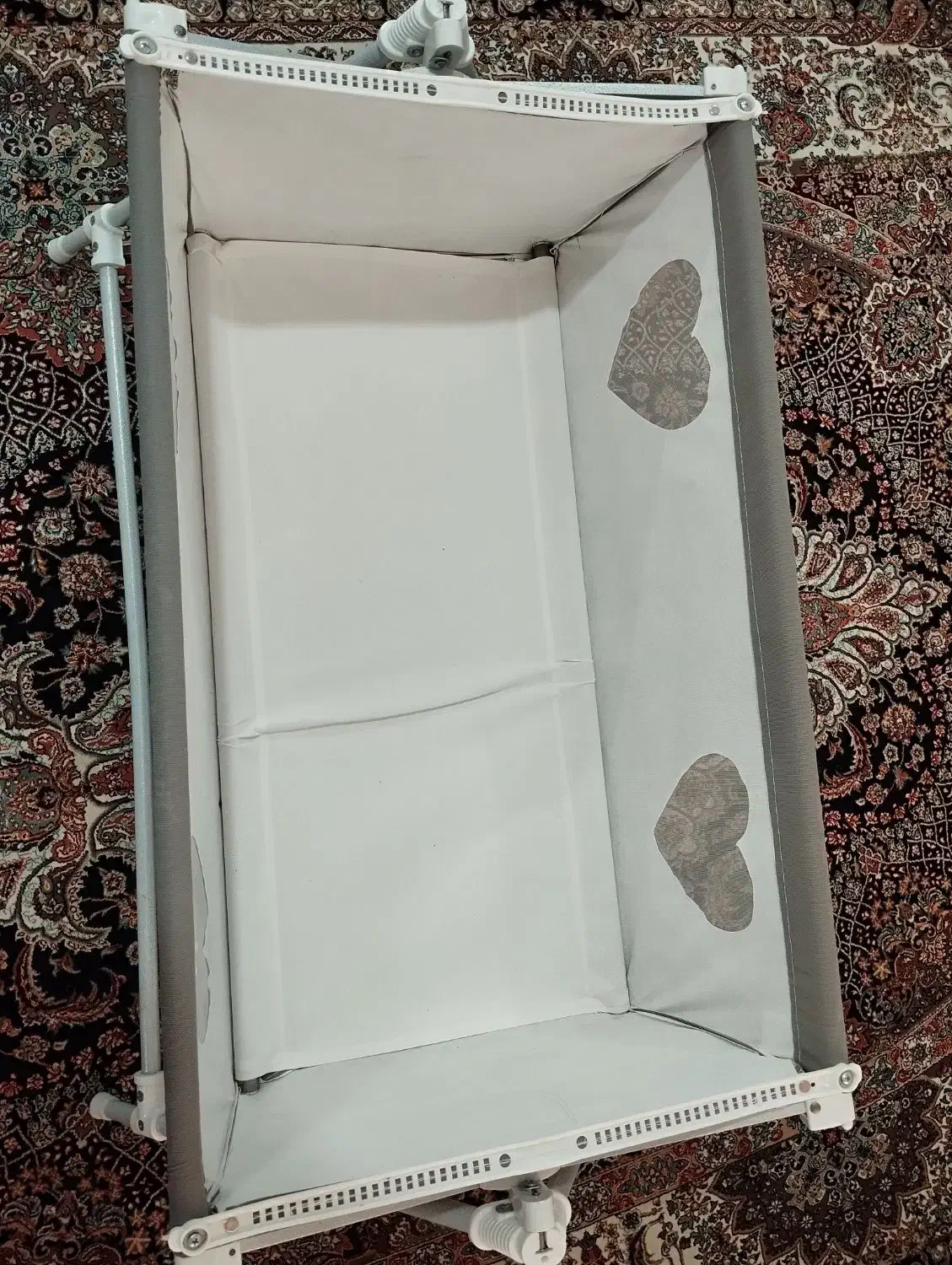 گهواره نوزاد|تخت و صندلی بچه|املش, |دیوار