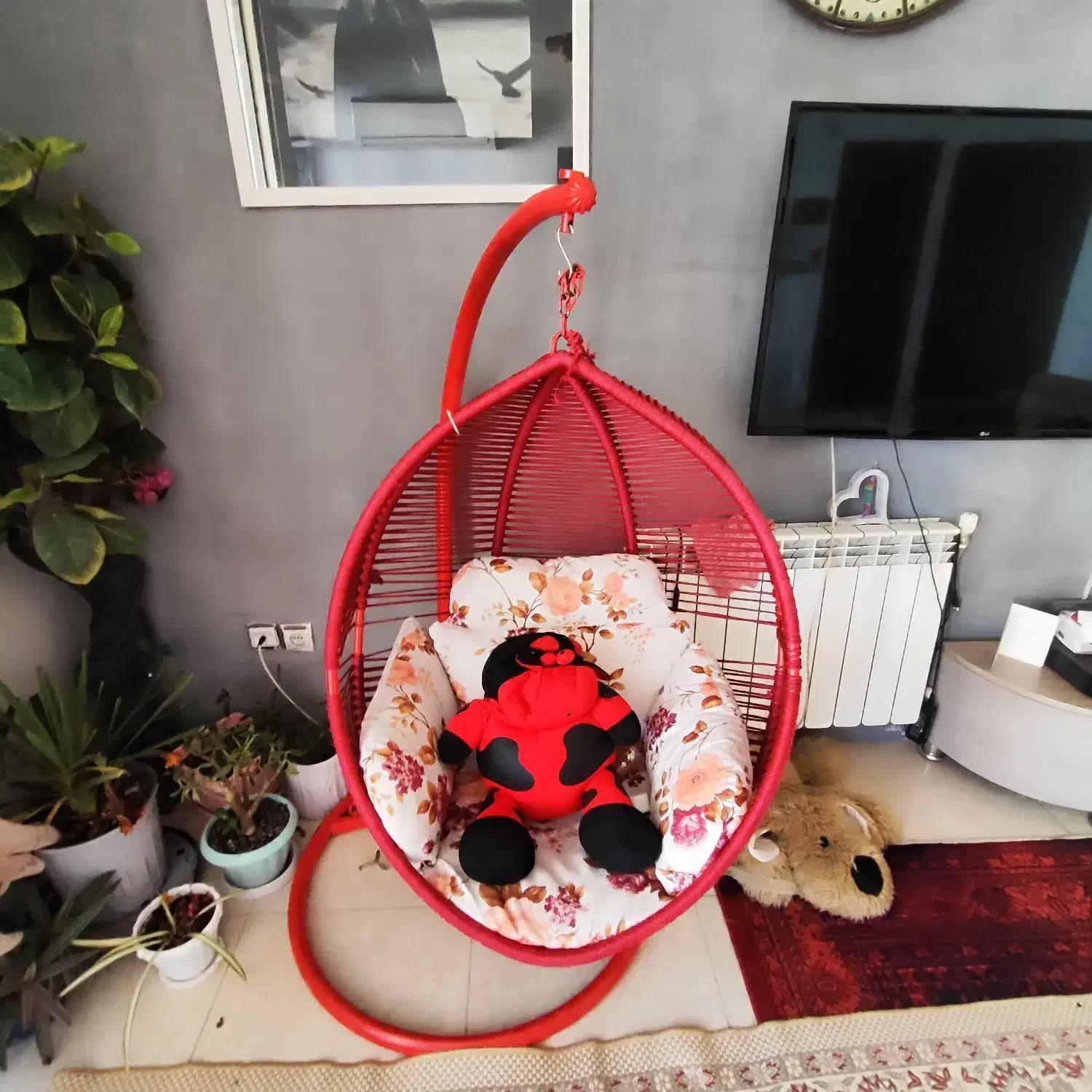 صندلی تابی|مبلمان خانگی و میز عسلی|بندر انزلی, نیمه شعبان|دیوار