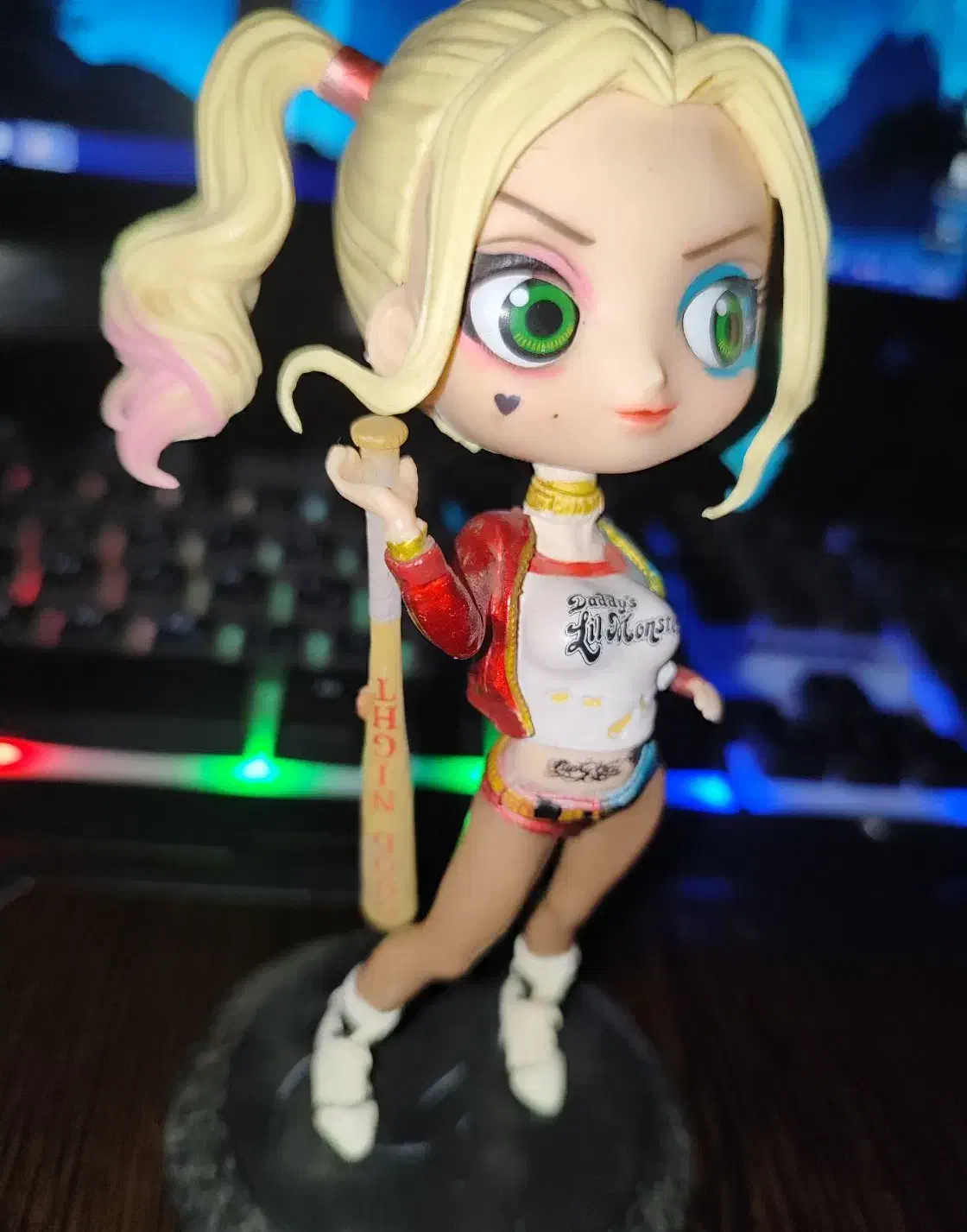 اکشن فیگور هارلی کویین|مجسمه، تندیس، ماکت|همدان, |دیوار