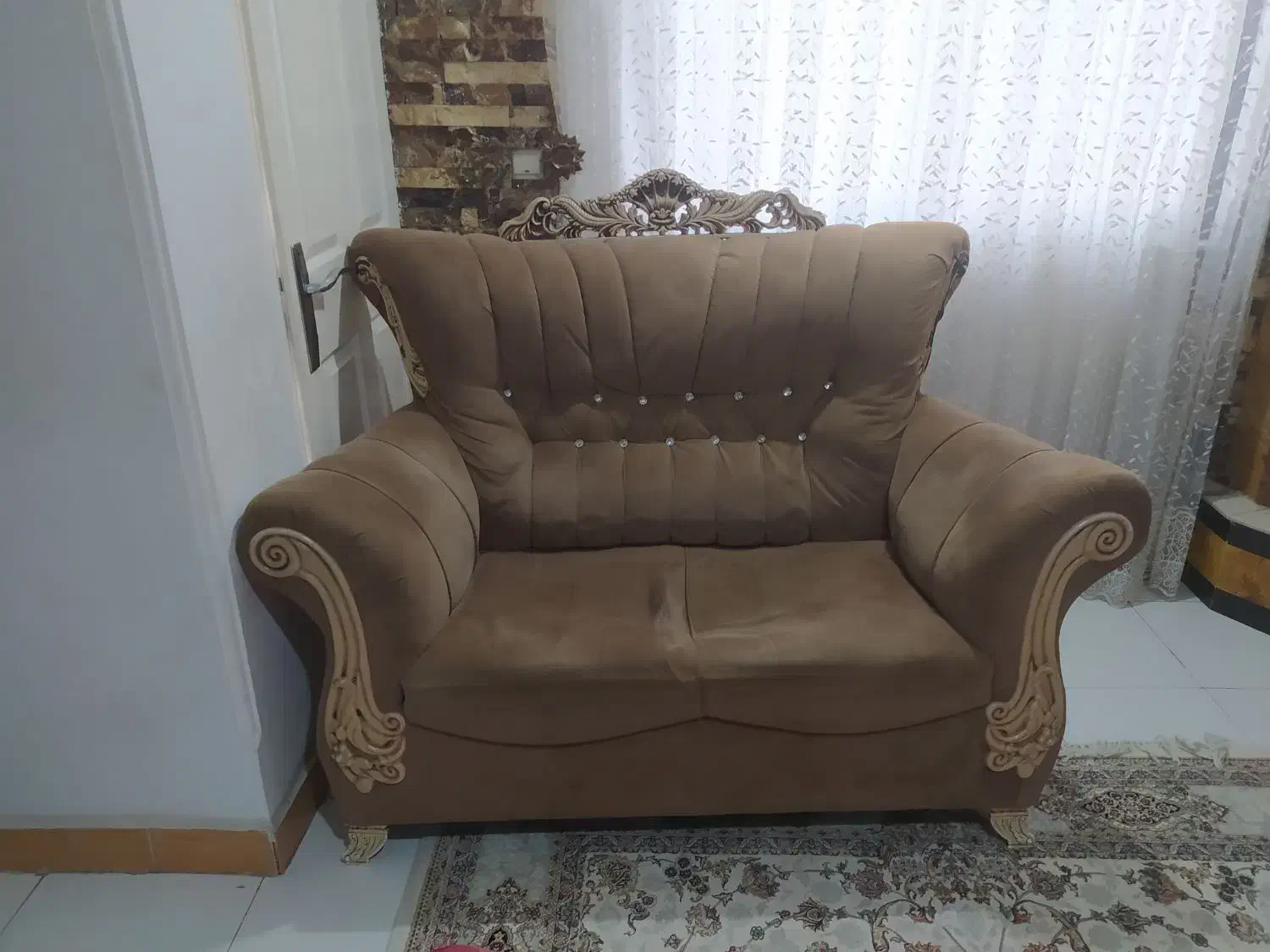 مبل هفت نفره به همراه میز پذیرایی|مبلمان خانگی و میز عسلی|رشت, جهاد|دیوار