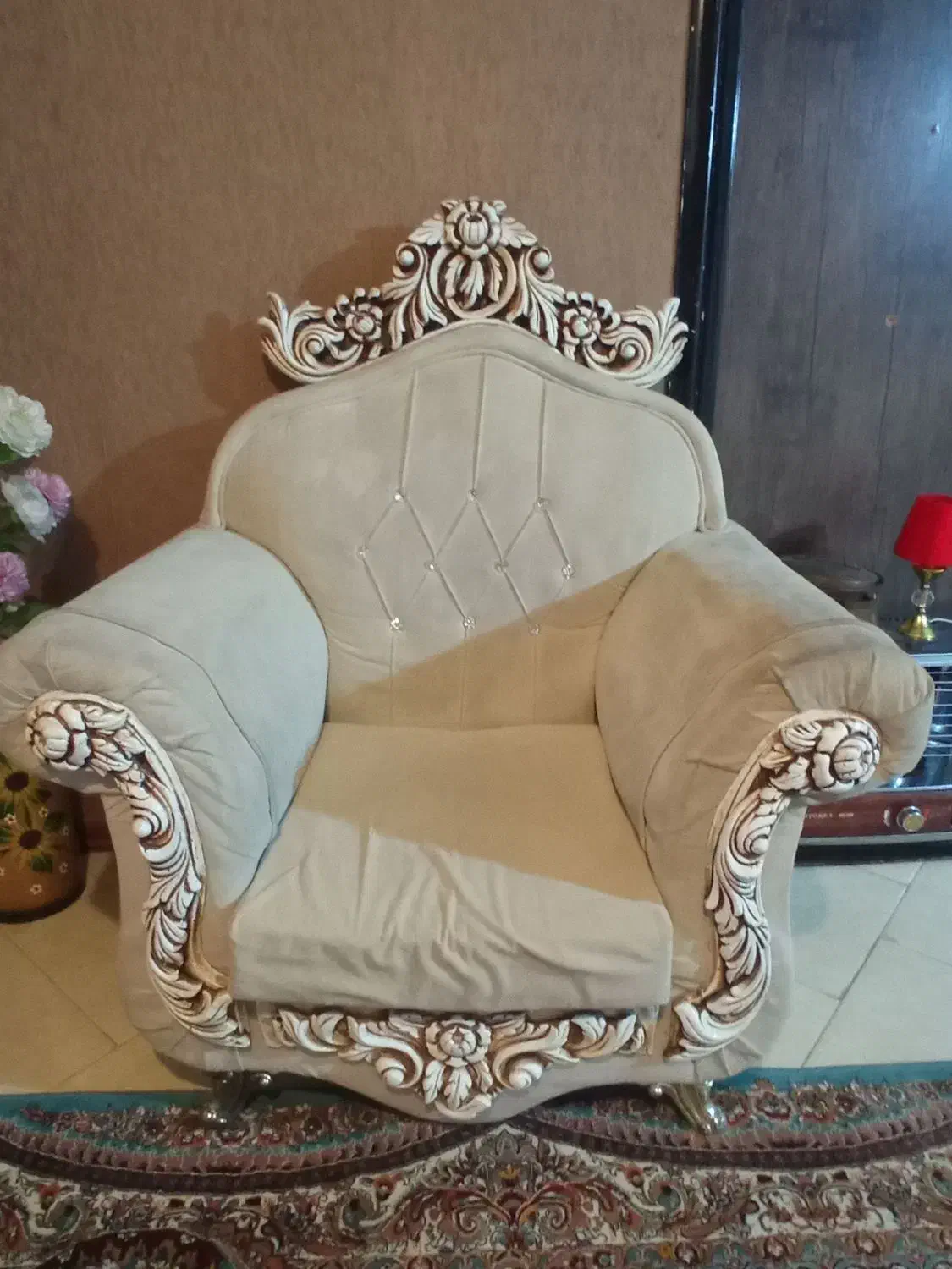 سلام یک دست مبل 7نفره|مبلمان خانگی و میز عسلی|گلبهار, شهر جدید گلبهار|دیوار