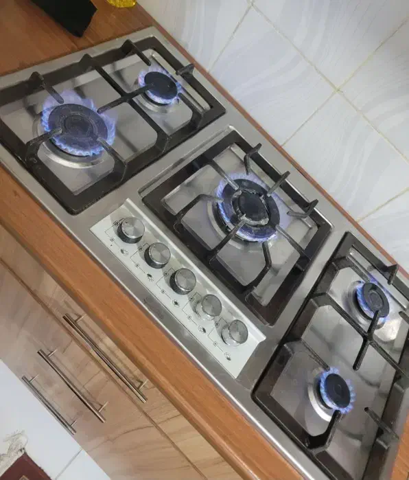 تعمیرکار پکیج و آبگرمکن دیواری|آبگرمکن، پکیج، شوفاژ|بروجرد, |دیوار