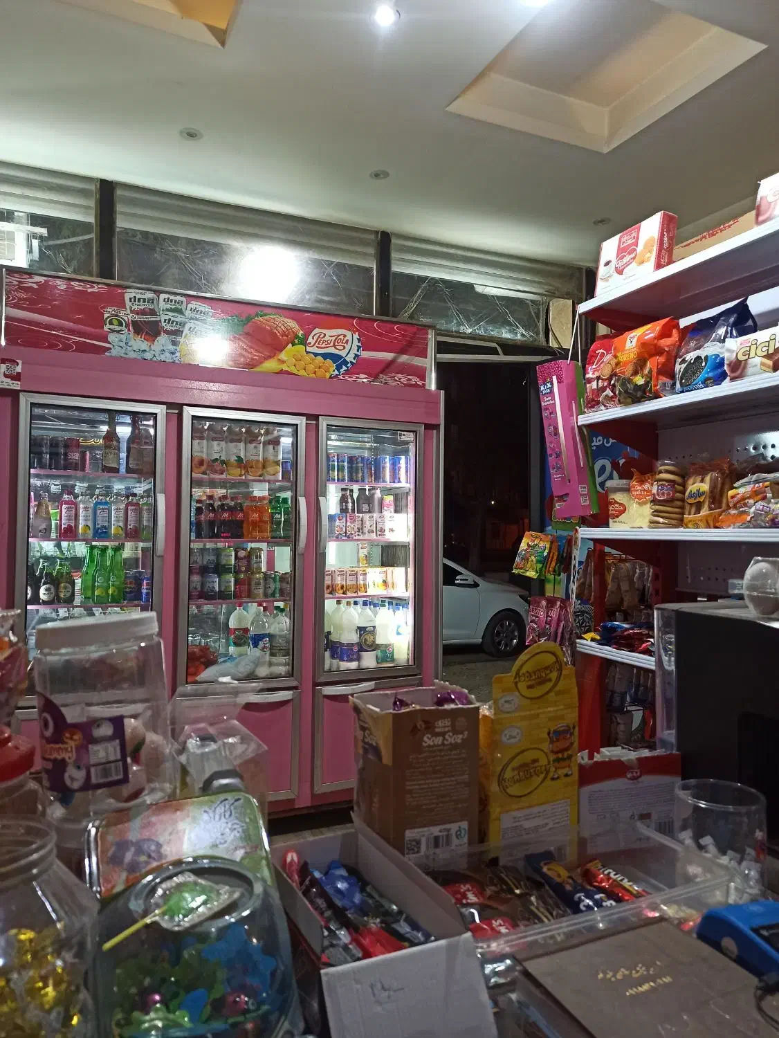 دعوت به همکاری فروشنده سوپرمارکت|استخدام خدمات فروشگاه و رستوران|کرمانشاه, |دیوار