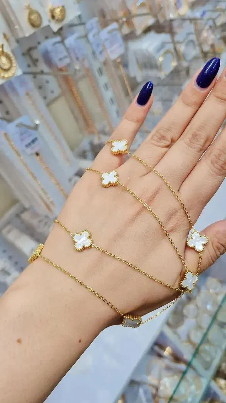 بدلیجات ارایشی عطر|آرایشی، بهداشتی، درمانی|فولادشهر, A6|دیوار