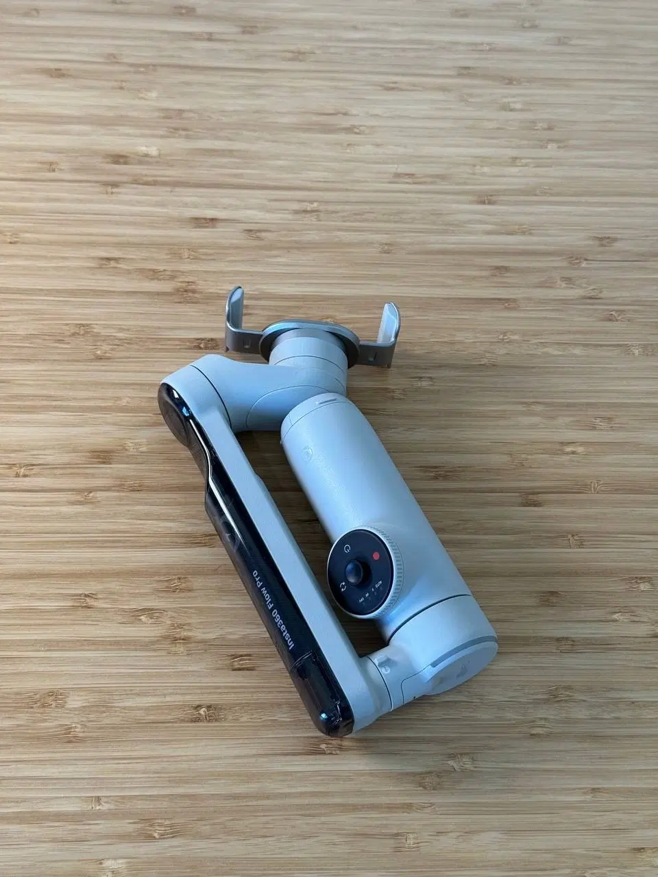 insta360 flow pro|دوربین عکاسی و فیلمبرداری|تهران, فلسطین (میدان انقلاب)|دیوار