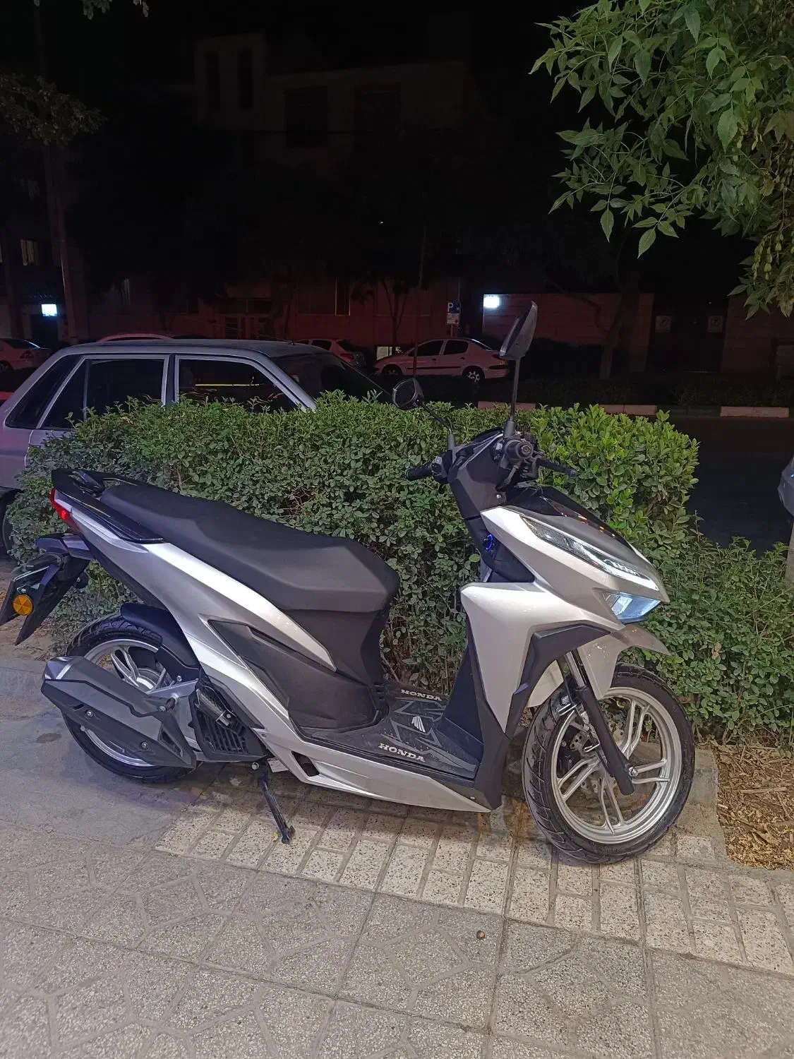 موتور کلیک روان|موتورسیکلت|مشهد, رضاشهر|دیوار