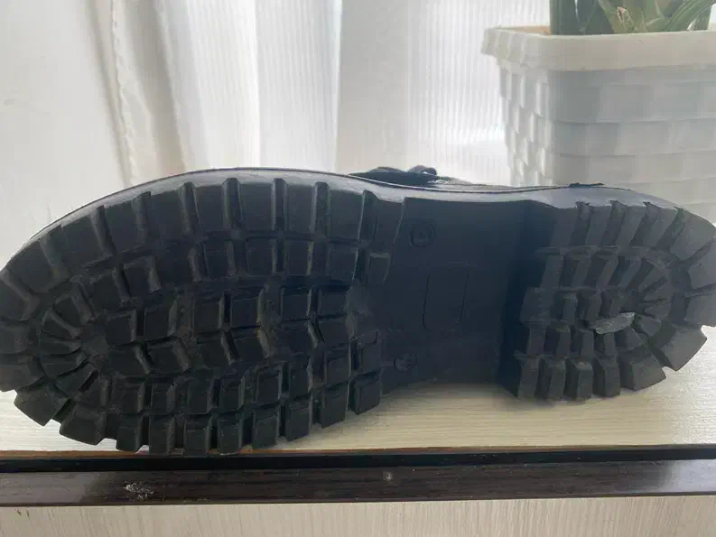 پوتین|کیف، کفش، کمربند|سنندج, |دیوار