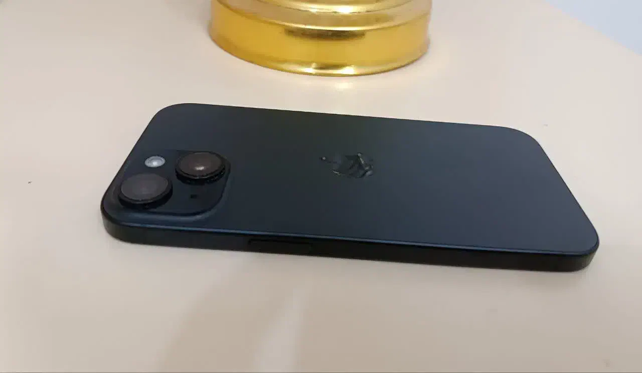 گوشی آیفون 15 نرمال (سلامت ۱۰۰)|موبایل|قم, شاه سید علی|دیوار