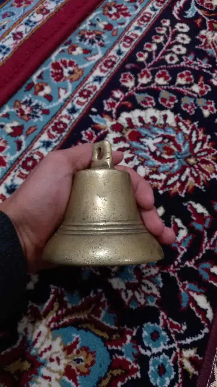 زنگوله برنجی|کلکسیون اشیاء عتیقه|یزد, |دیوار