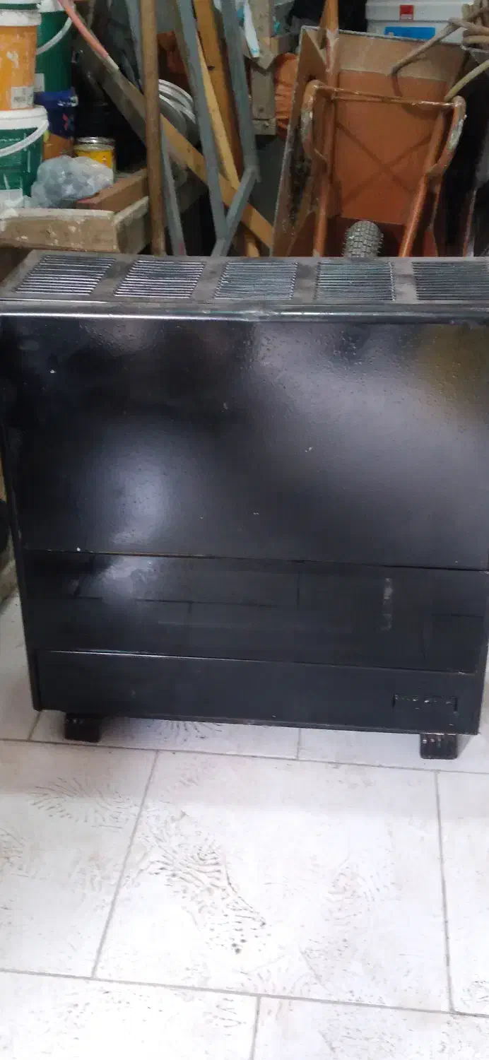 بخاری سالم و سرویس شده|بخاری، هیتر، شومینه|لشت نشا, |دیوار