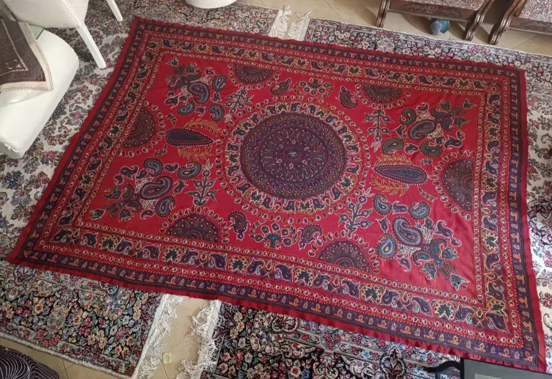 پته قرمز سایز بزرگ|پرده، رانر، رومیزی|کرمان, |دیوار