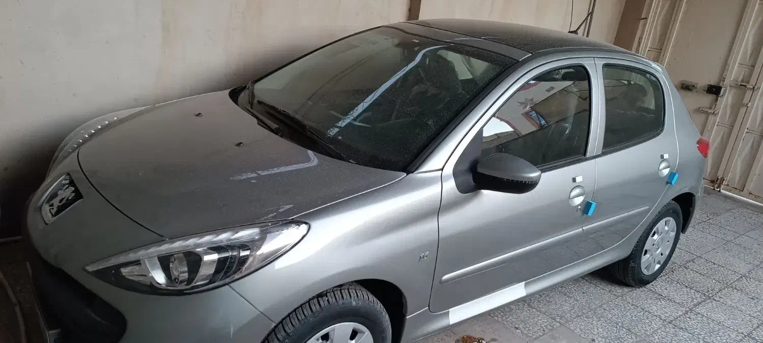 207 پاناروما دنده‌ای تیتانیوم|خودرو سواری و وانت|زاهدان, |دیوار