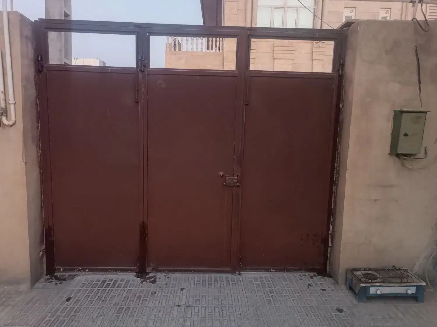 درب حیاط خانه ویلایی|مصالح و تجهیزات ساختمان|ایوان, |دیوار