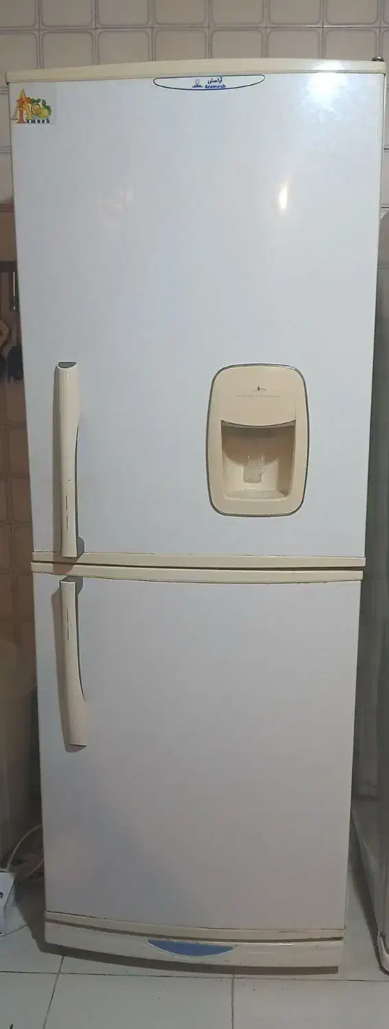 یخچال فریزر|یخچال و فریزر|تالش, هشتپر|دیوار