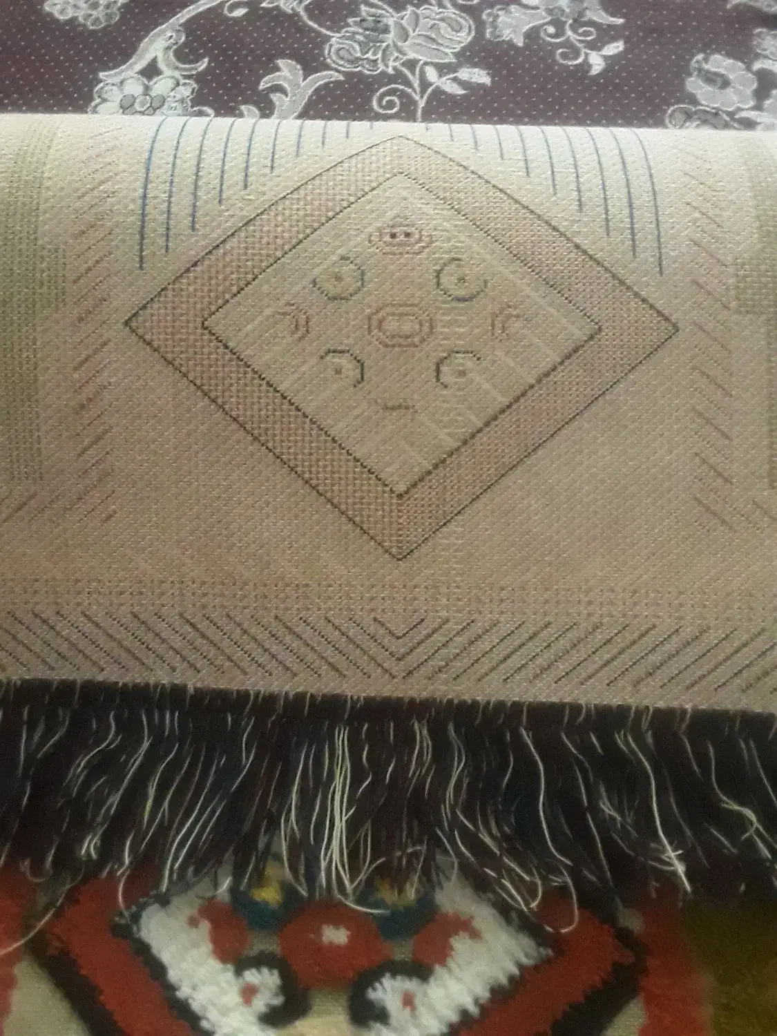 یک جفت پادری|پادری|اندیشه, اندیشه فاز ۱|دیوار