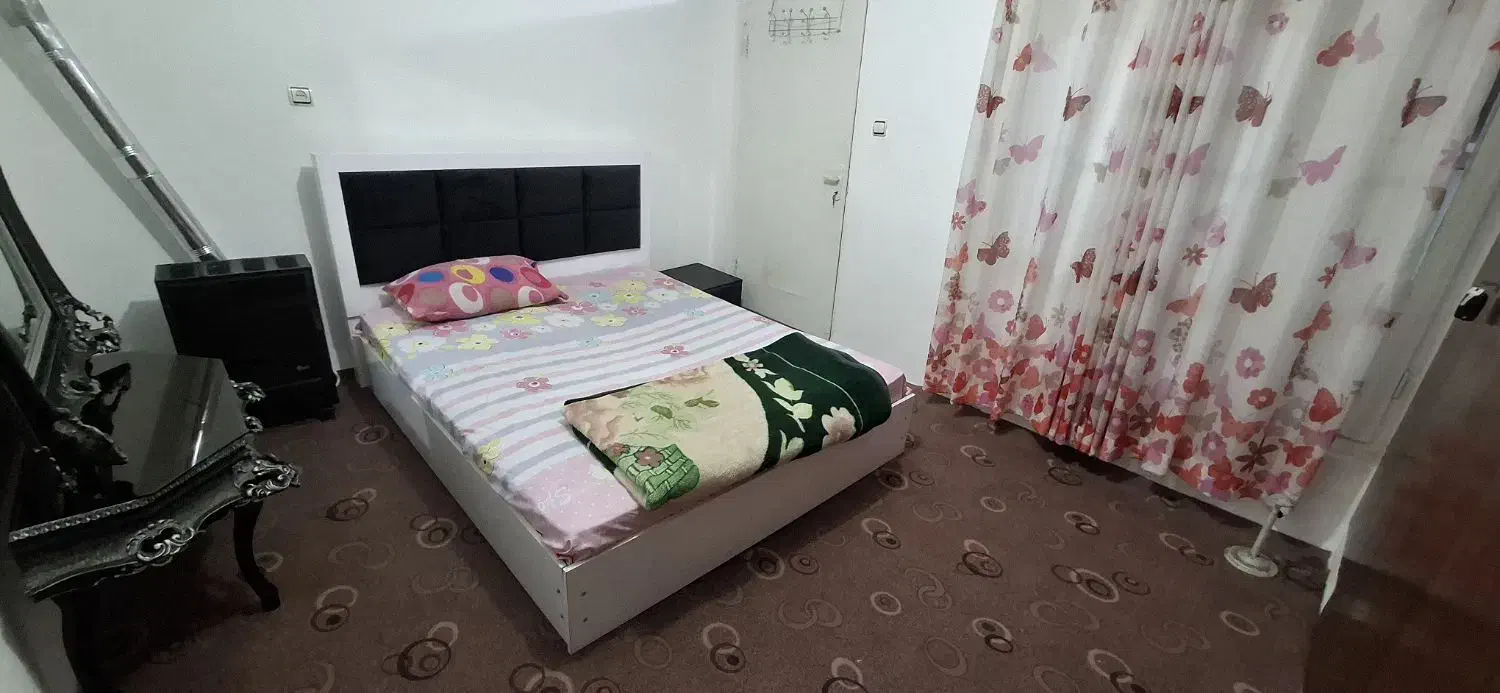 اجاره تک اتاق مناسب دو نفر شبی ۵۰۰تومان|اجارهٔ کوتاه‌مدت آپارتمان و سوئیت|محمودآباد, |دیوار