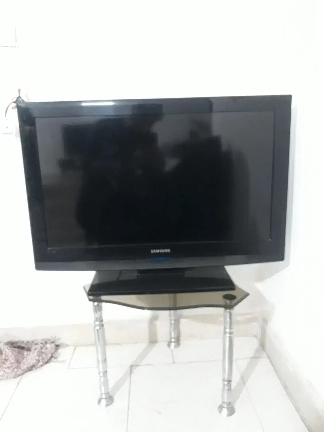 ال سی دی ۳۲ سامسونگ|تلویزیون و پروژکتور|قرچک, میرزائی جنوبی|دیوار