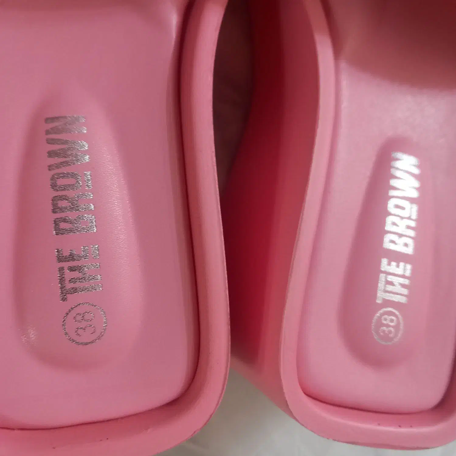 دمپایی|کیف، کفش، کمربند|صفادشت, |دیوار