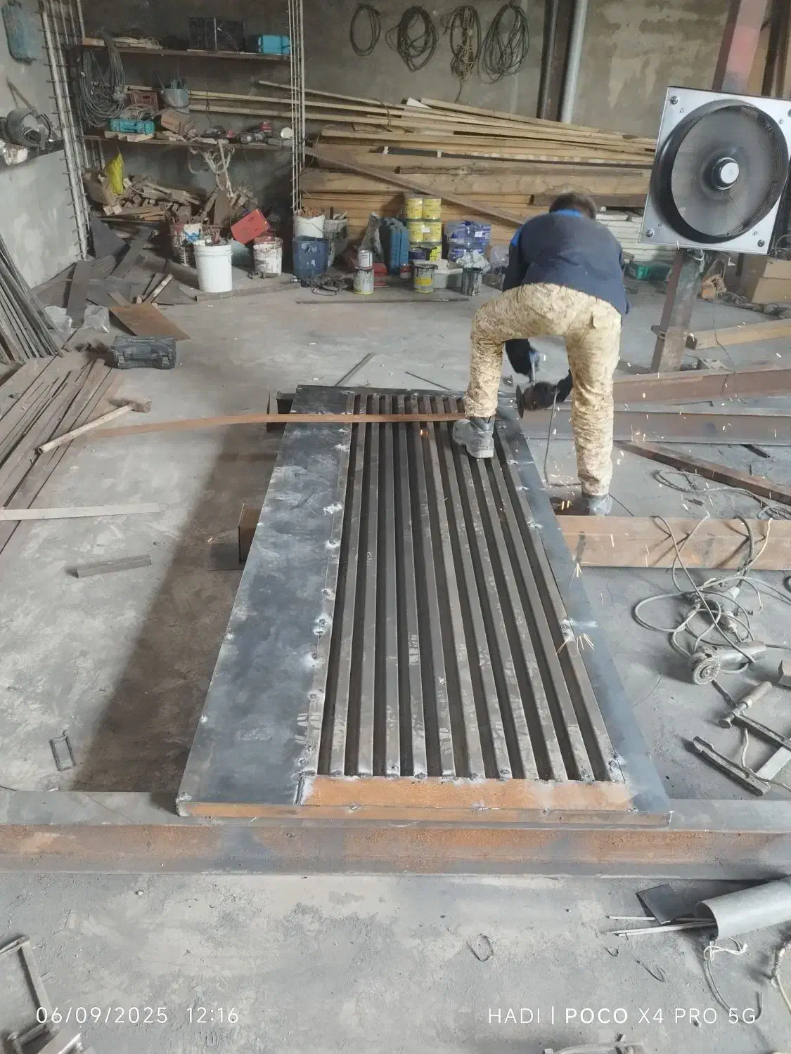 جوشکار وارد و کارگر ساده|استخدام صنعتی، فنی، مهندسی|رامسر, |دیوار