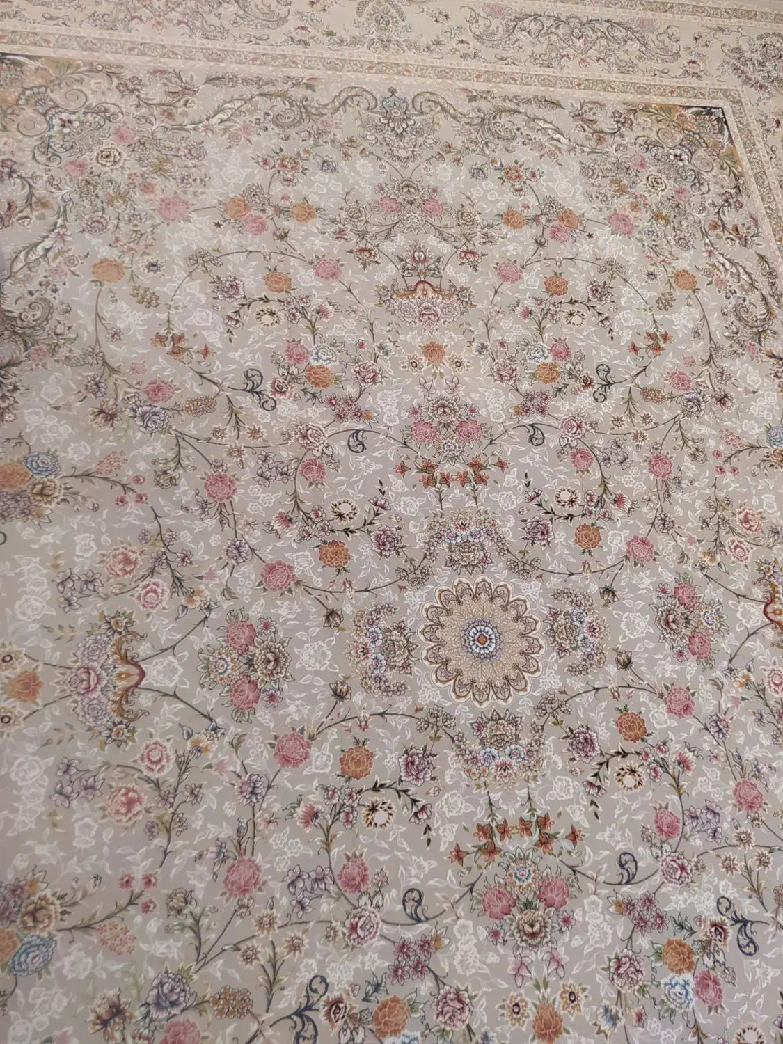 فرش ۱۲۰۰ شانه|فرش|اردبیل, |دیوار