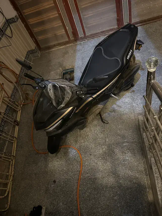 موتور سیکلت|موتورسیکلت|کنگاور, |دیوار