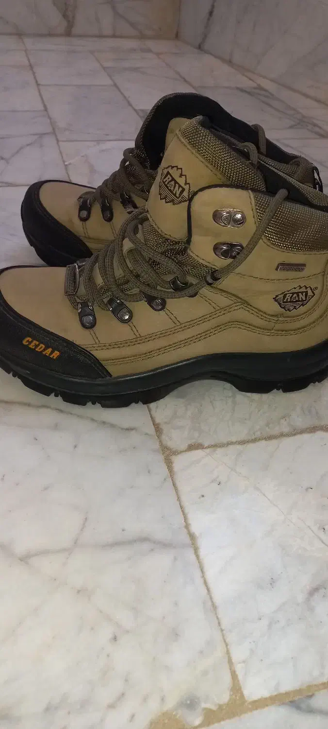 کفش|کوهنوردی و کمپینگ|نیشابور, ۲۲ بهمن|دیوار