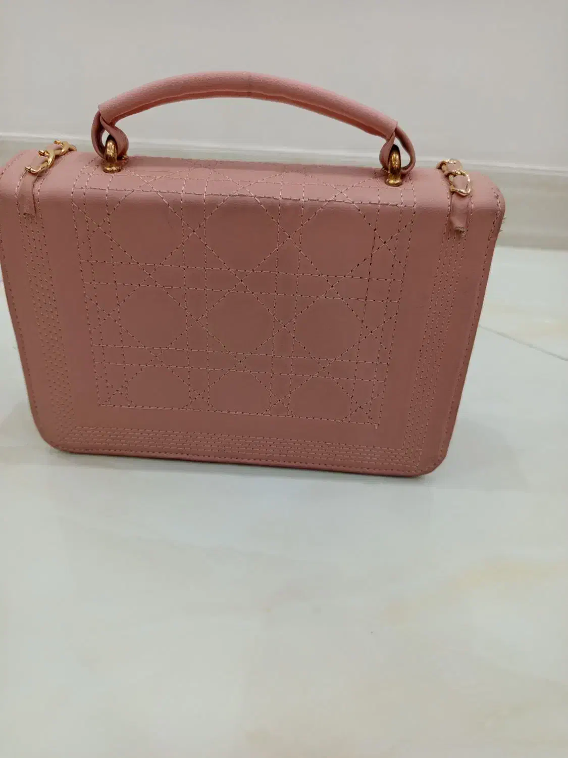 کیف|کیف، کفش، کمربند|بیرجند, |دیوار