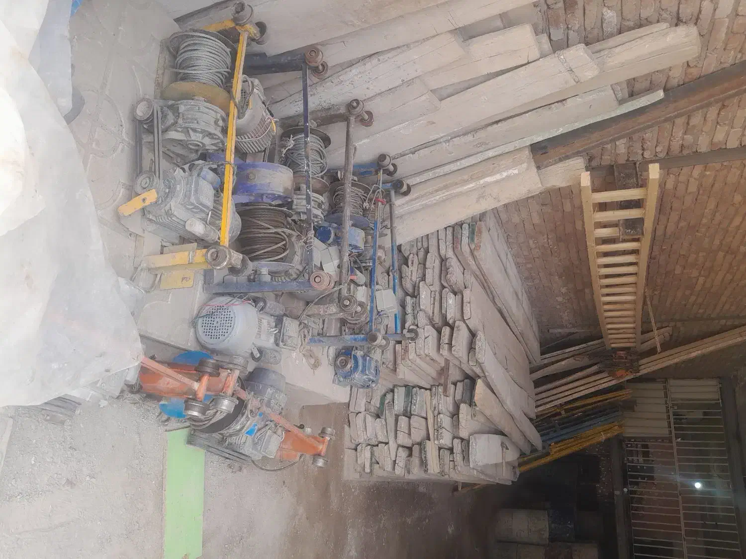 اجاره کرایه موتور برق بالابر بتونیر تخته بشکه|خدمات پیشه و مهارت|تبریز, |دیوار