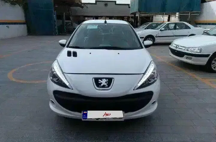 **پژو 207i پانوراما اتوماتیک صفر اقساط**|خودرو سواری و وانت|اصفهان, امامزاده اسماعیل|دیوار