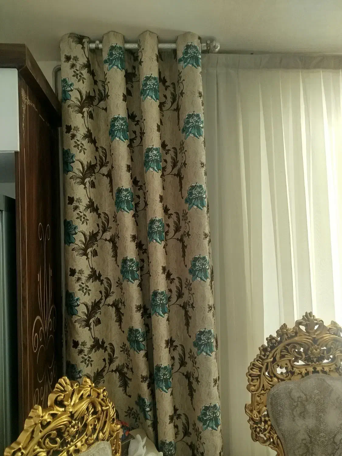 پرده حریر با دوتا دستک|پرده، رانر، رومیزی|تربت‌حیدریه, شهرک ولیعصر|دیوار