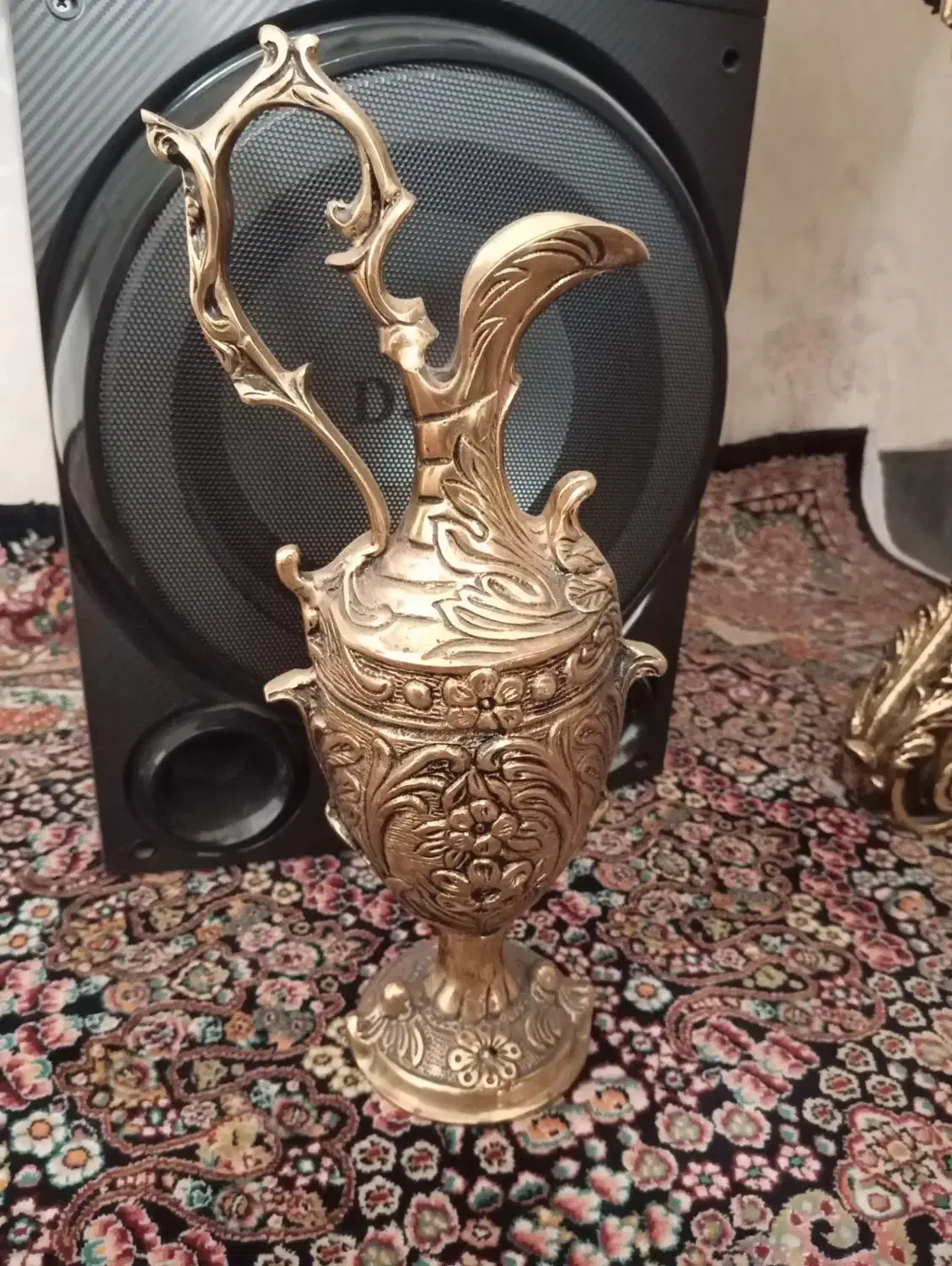 پارچ برنجی|مجسمه، تندیس، ماکت|تهران, شکوفه (عبدل آباد)|دیوار