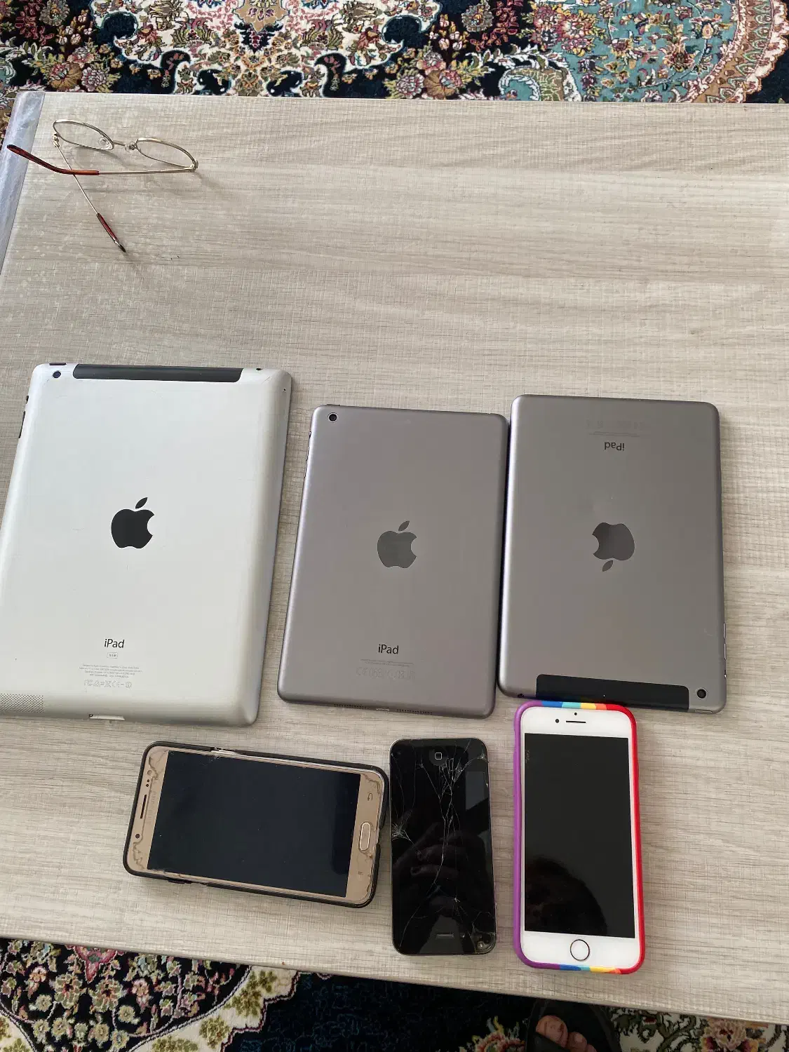 چند عدد ای پاد و گوشی|موبایل|سقز, |دیوار