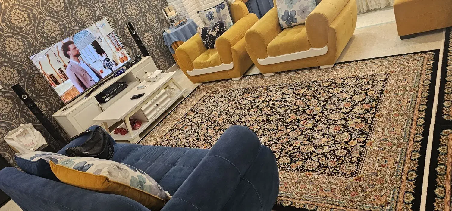 ست مبلمان و میز ناهار خوری و پرده و میزتلویزیونن|مبلمان خانگی و میز عسلی|بندر انزلی, معلم|دیوار