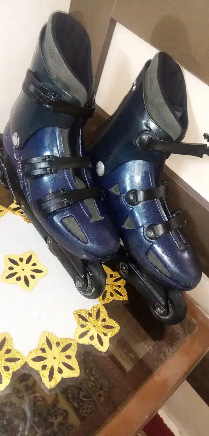 کفش اسکیت|دوچرخه، اسکیت، اسکوتر|قائن, |دیوار