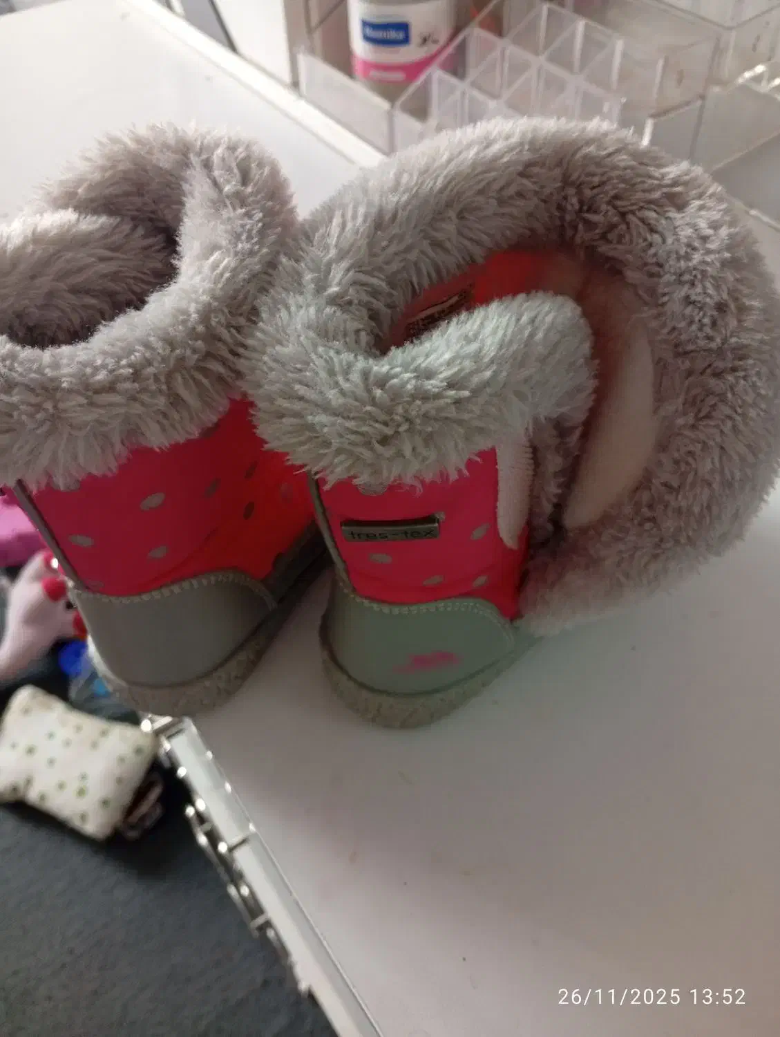 بوت دخترونه سایز 25|کفش و لباس بچه|چهاردانگه (تهران), |دیوار