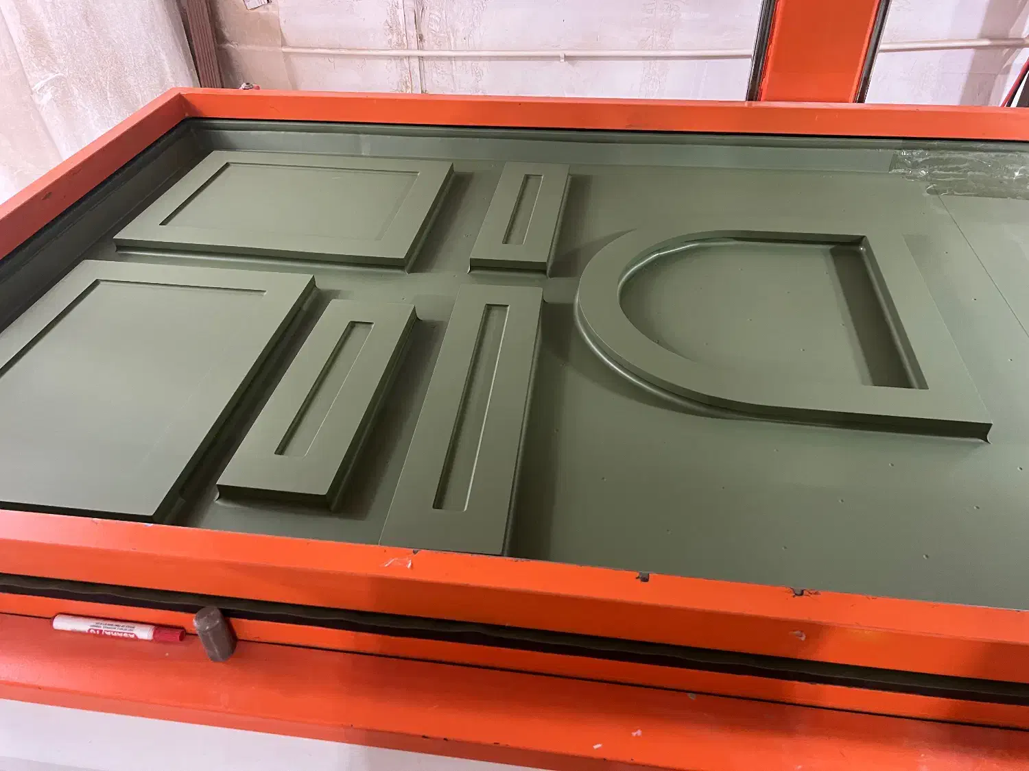 وکیوم کار و چسب پاش|استخدام صنعتی، فنی، مهندسی|تهران, جوادیه تهرانپارس|دیوار