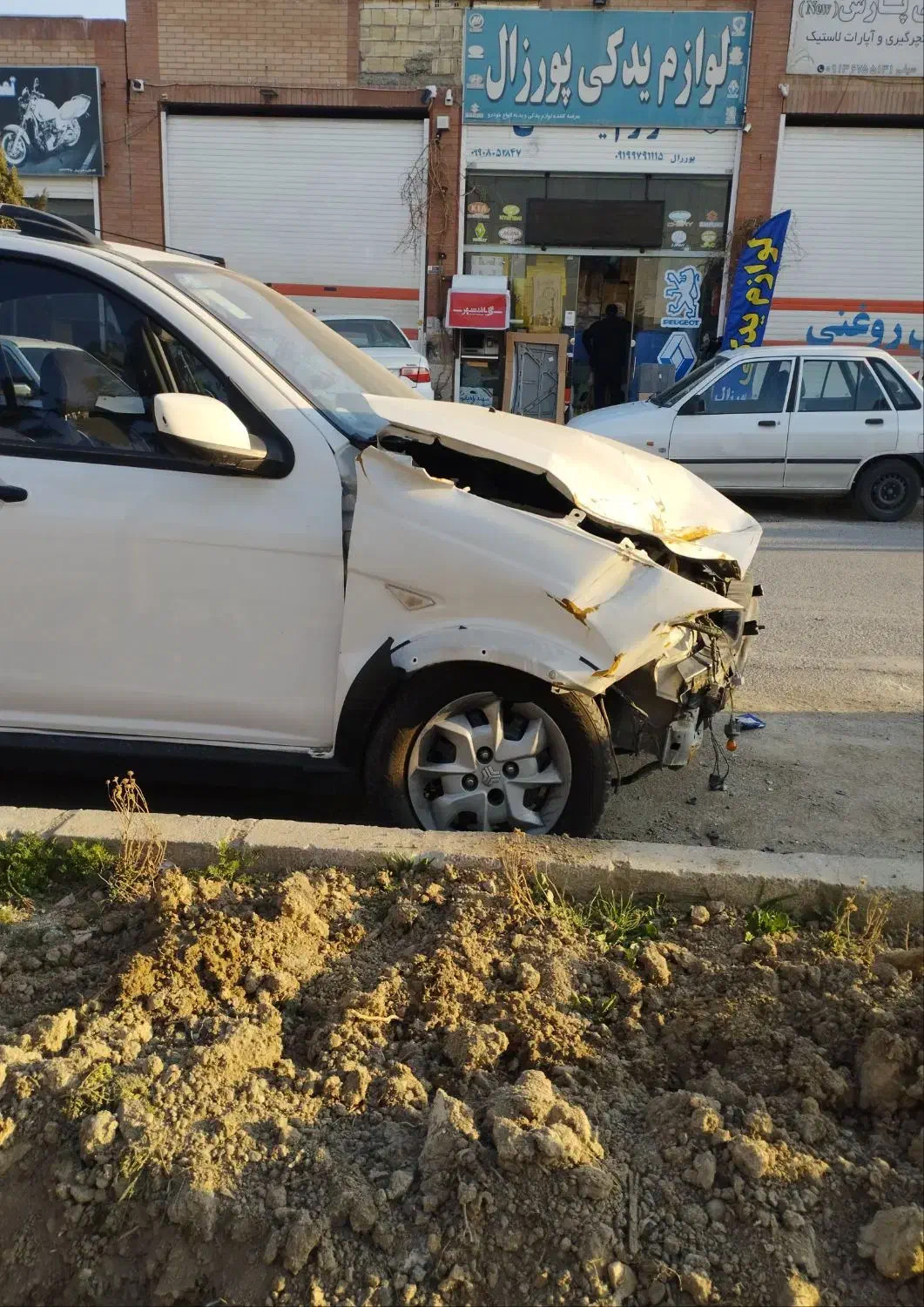 کوییک ۴۰۳|خودرو سواری و وانت|فولادشهر, سایت صنعتی کاوه|دیوار