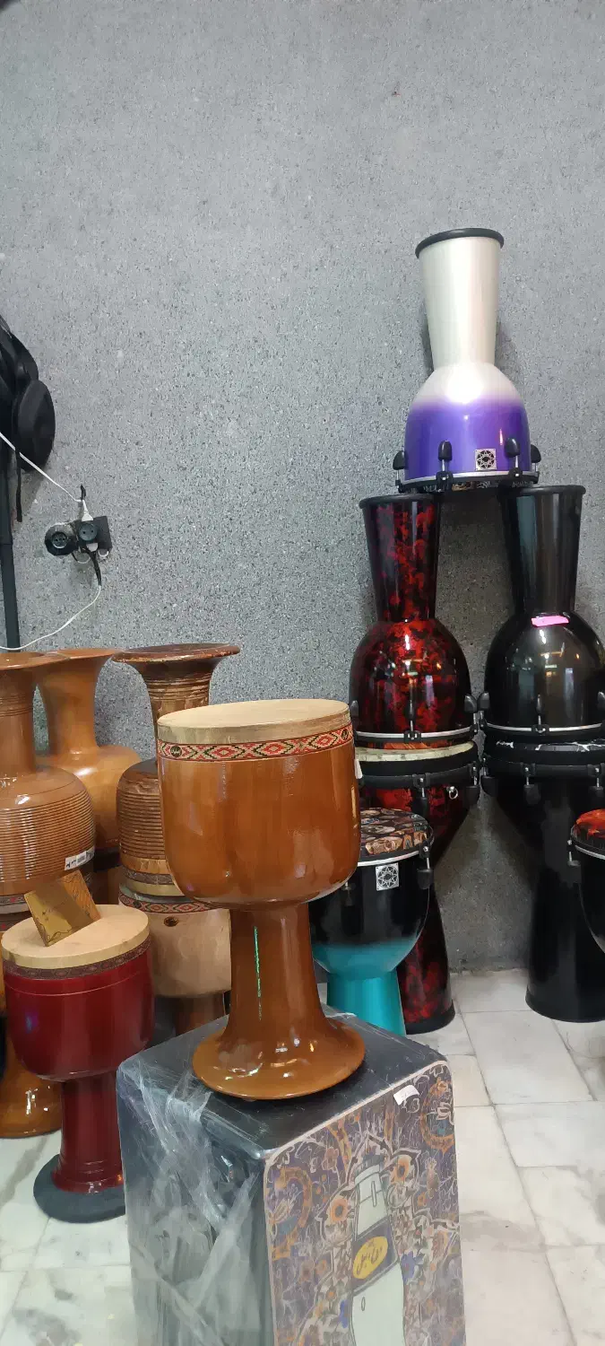 تمبک دهانه ۲۳ تک مهر|سازهای سنتی|شیراز, سیلو|دیوار