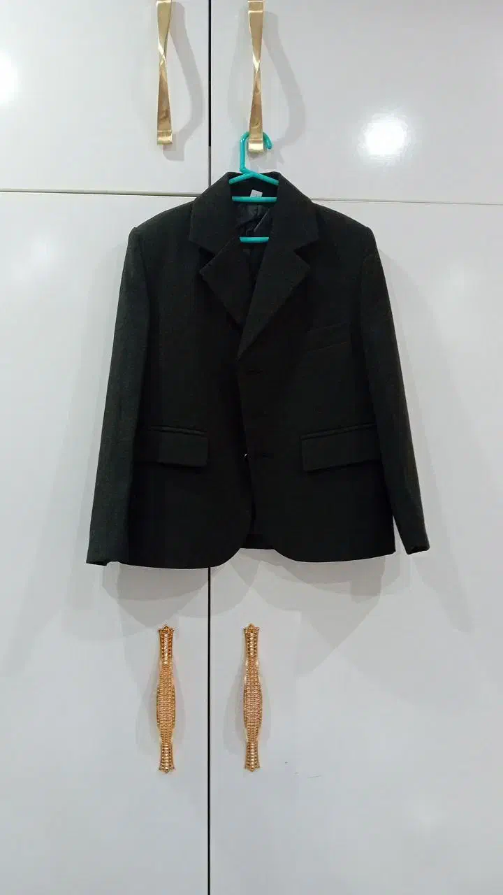 لباس|لباس|فولادشهر, B7|دیوار