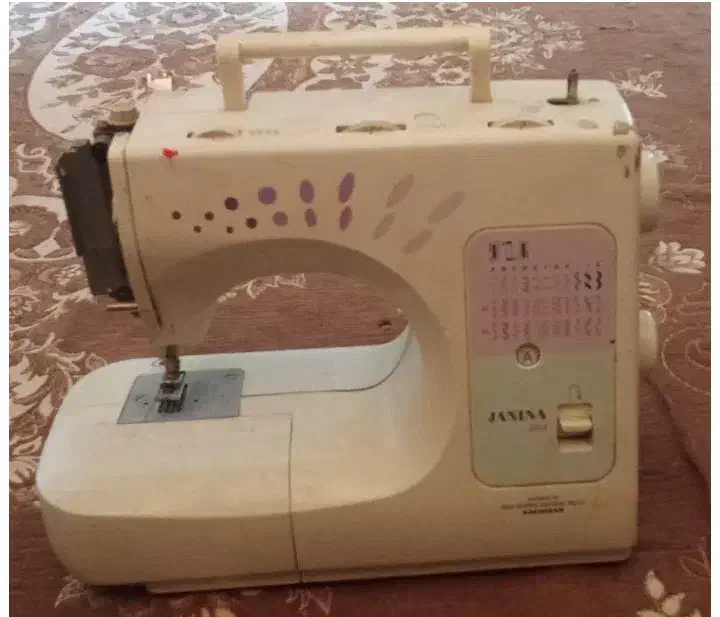 خیاطان|چرخ خیاطی و ریسندگی|خانمیرزا, |دیوار