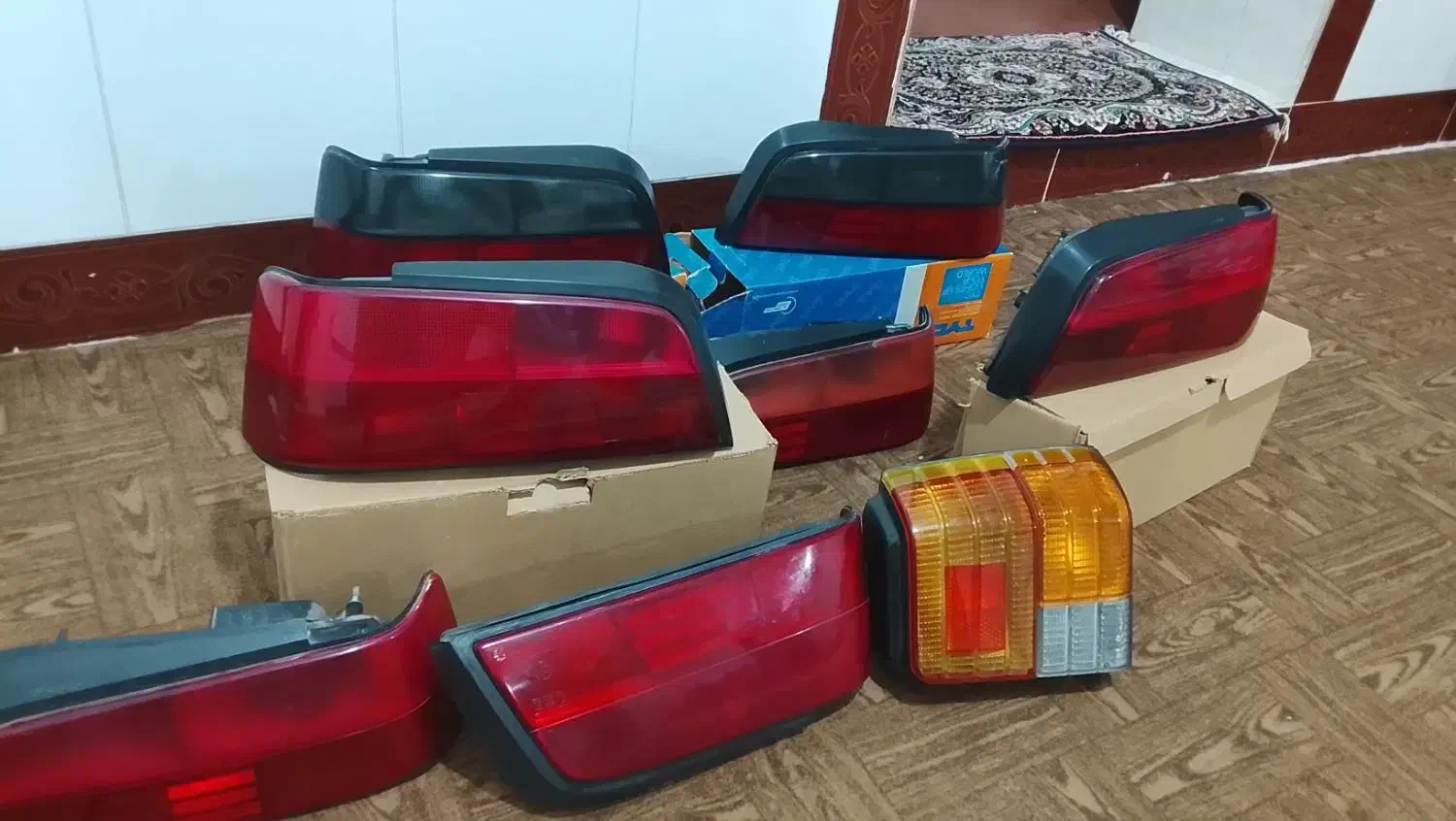 چراغ عقب پارس|قطعات یدکی و لوازم جانبی|میاندوآب, |دیوار