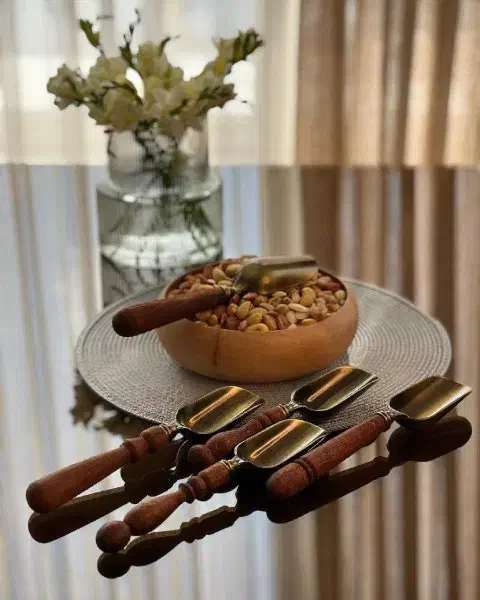 قاشق آجیل خوری فلز با دسته چوبی جهیزیه «امید دکور»|ظروف سرو و پذیرایی|مشهد, شهرک رازی (شهرک غرب)|دیوار