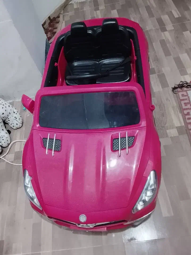 ماشین شارژی|اسباببازی بچه|بندر گناوه, |دیوار